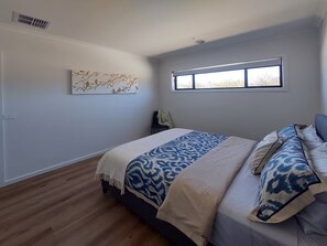 3 chambres, fer et planche Ă repasser, Wi-Fi gratuit, draps fournis