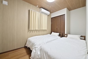 2 chambres, bureau, Wi-Fi gratuit, draps fournis