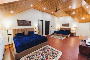 Espacio para trabajar con laptop y wifi gratis