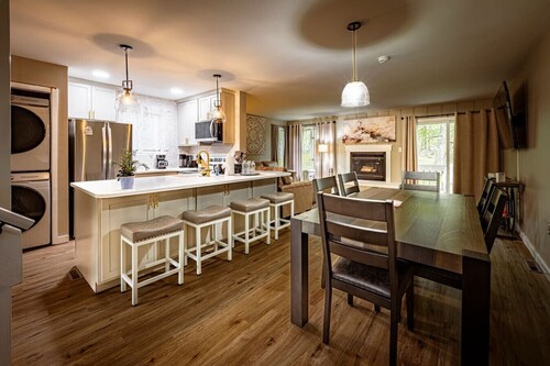 Poconos Hideaway - 115