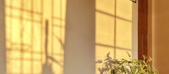 15 minutes to the Harkipauri! Manstays 3 bedroom condo with Balcony & parking!