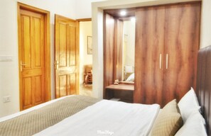 3 habitaciones, tabla de planchar con plancha y wifi gratis 