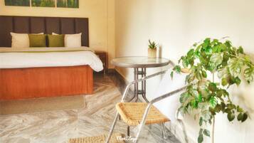 3 bedrooms, desk, iron/ironing board, travel cot