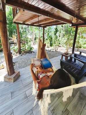 Familien-Ferienhütte, Gartenblick | Terrasse/Patio