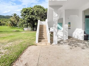Property grounds - Maunazul #8 | Beach Getaway @ Maunabo (Maunabo)