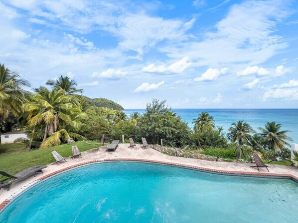 Pool - Maunazul #7 | Beach Getaway @ Maunabo (Maunabo)