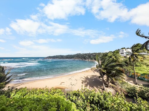 Villa Capitan | Spacious House W/ Pool & Beach