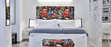 Fer et planche Ă repasser, Wi-Fi, literie fournie