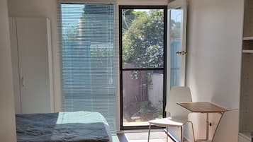 1 habitación, wifi y ropa de cama