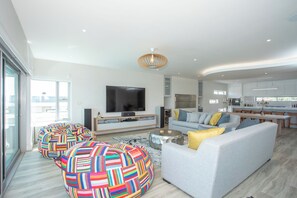 Deluxe Villa, Lagoon View | Living area - The View Langebaan with Heated Pool (Langebaan)