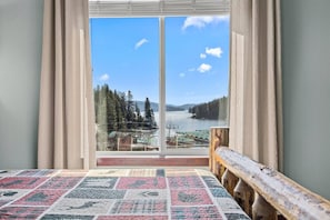 3 chambres, fer et planche à repasser, Wi-Fi, draps fournis