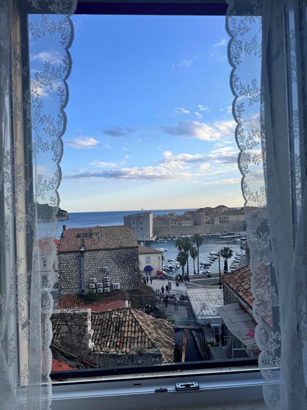 Comfort Apartment, City View | Iron/ironing board, free WiFi - Mia's Wonderland (Dubrovnik)