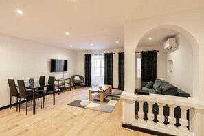 Apartment | Living room