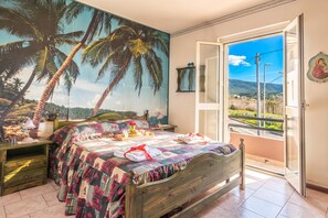 Standard Apartment, Multiple Bedrooms (Residence 4 Colonne) | 2 bedrooms, iron/ironing board, WiFi, bed sheets