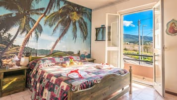 Standard Apartment, Multiple Bedrooms (Residence 4 Colonne) | 2 bedrooms, iron/ironing board, WiFi, bed sheets