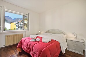 1 bedroom, free WiFi, bed sheets