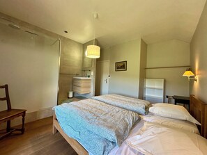 3 chambres, accĂšs Internet