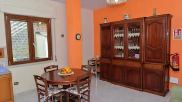 Comfort Apartment, Balcony, Partial Sea View | Dining room