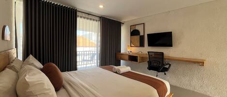 Studio | Desk, free WiFi, bed sheets