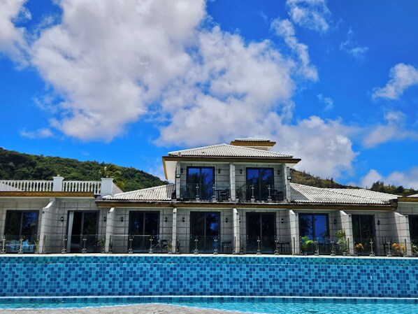 Exterior - The Waterfront Oasis (San Roque)