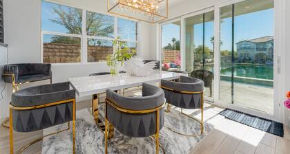 NEW: Luxury Lakeview Retreat w/ Pool, Firepit & Games