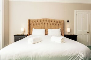 5 bedrooms, WiFi