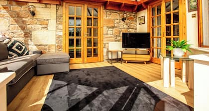 Beach lodge with Hot Tub