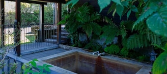 Ultimate Retreat - Spacious with stunning lake views, natural mineral spa and underfloor heating.