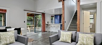 Central and Cozy - popular, peaceful retreat. Two storey, open plan, comfortable living.