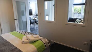 2 bedrooms, iron/ironing board, travel cot, WiFi
