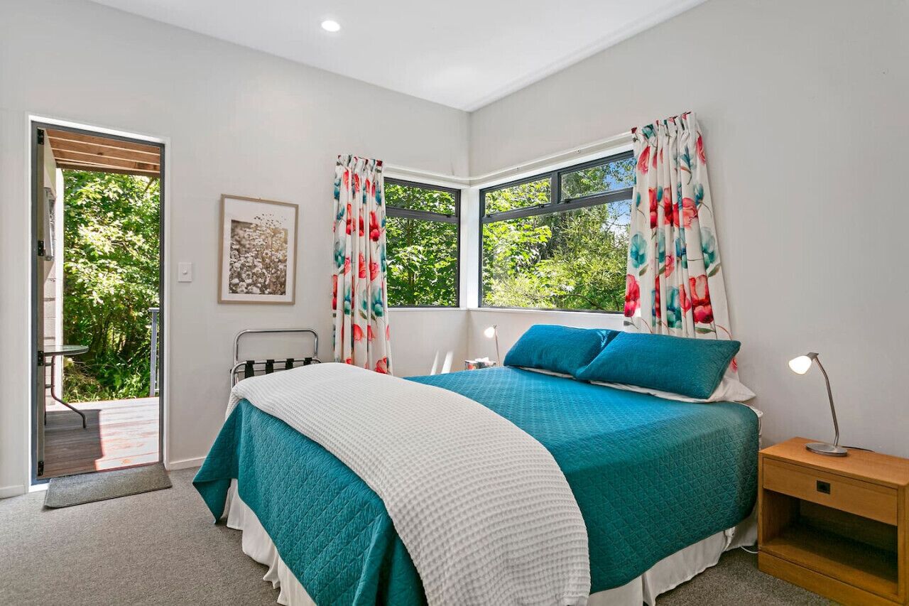 4 bedrooms, desk, WiFi