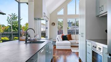 Microwave, oven, stovetop, dishwasher