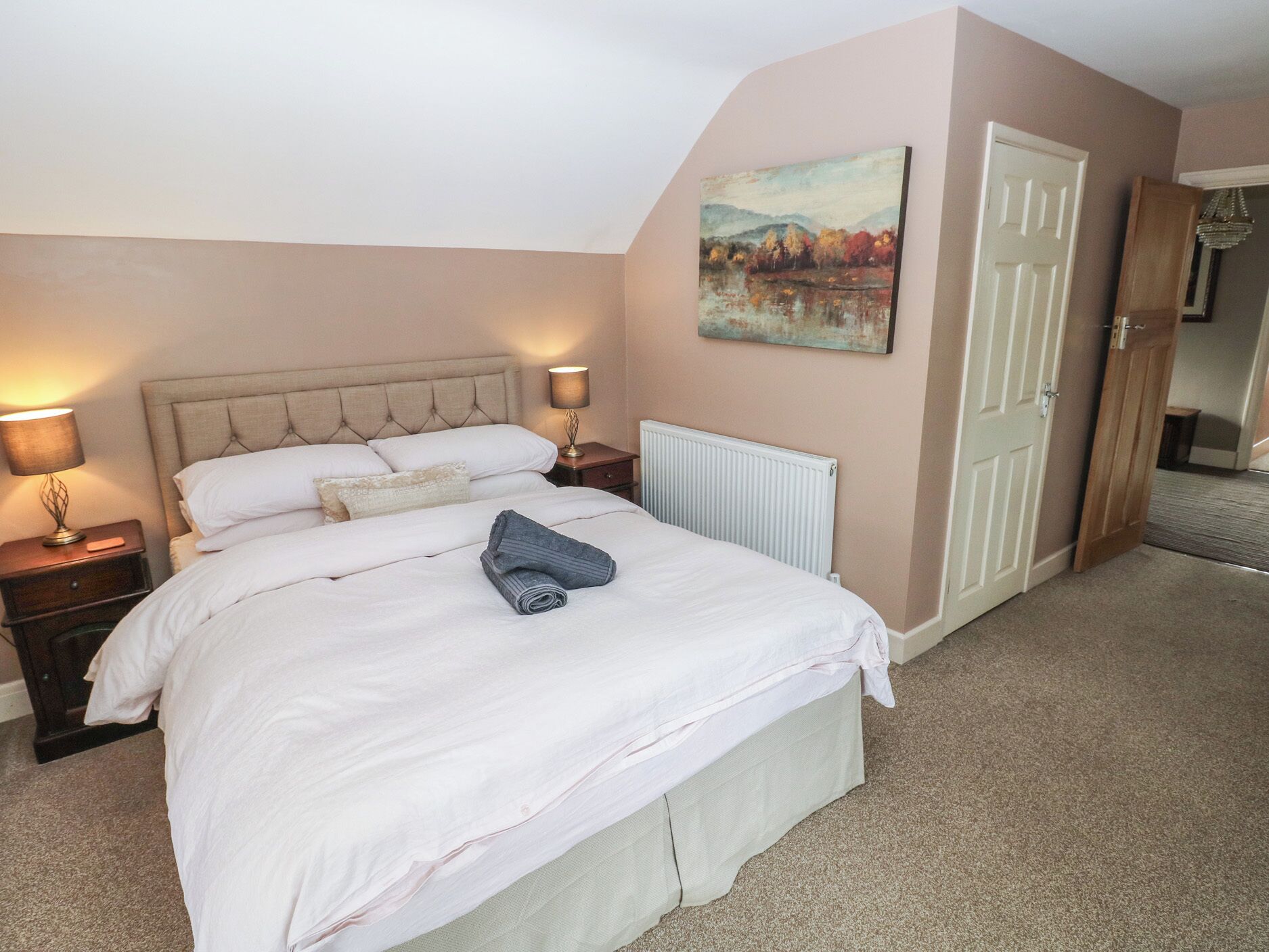 5 bedrooms, free WiFi, individually decorated, individually furnished