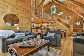 Smart TV, fireplace