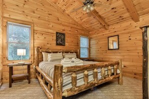 3 bedrooms, iron/ironing board, free WiFi, bed sheets - Byrdhouse On Lake Blue Ridge | Blue Ridge, GA (Blue Ridge)