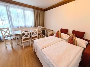 2 bedrooms, WiFi