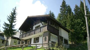 Esterni