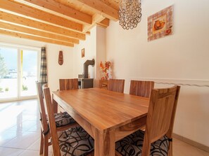 Dining - Chalet in Koetschach-Mauthen near ski slope (Kötschach-Mauthen)