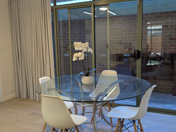 Unclassified image, 1 of 24, button