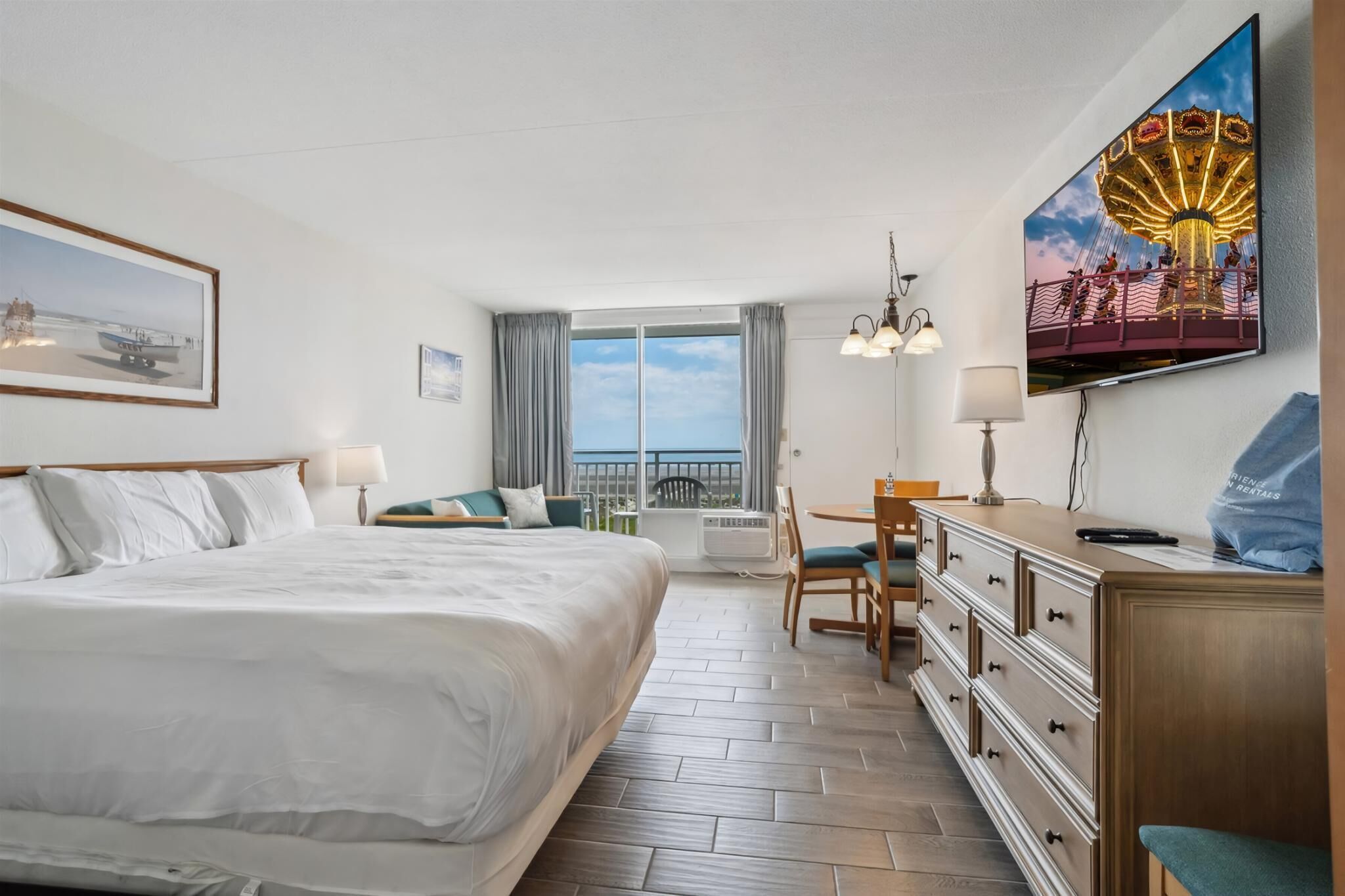 Iron/ironing board, free WiFi, bed sheets