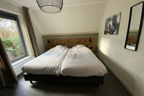 6 bedrooms, free WiFi