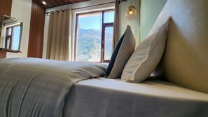 Classic Double Room, Balcony, Mountain View | Desk, laptop workspace, free WiFi, bed sheets - Hotel Mahadev (Dharamshala)