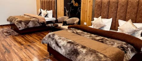 6 habitaciones, tabla de planchar con plancha y wifi
