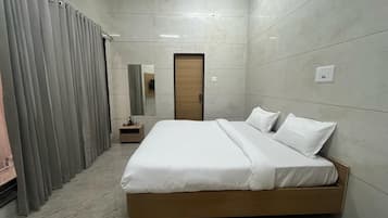 Deluxe Room | Free WiFi