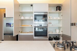 Micro-ondas, fogão, cooktop, lava-louças