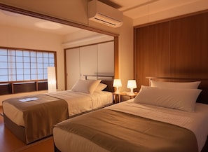 1 bedroom, in-room safe, WiFi, bed sheets - Machiya:Blending Tradition and Modern Comfort in a Private Whole-House Rental (京都市)