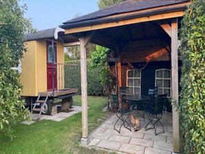 Buiten dineren
