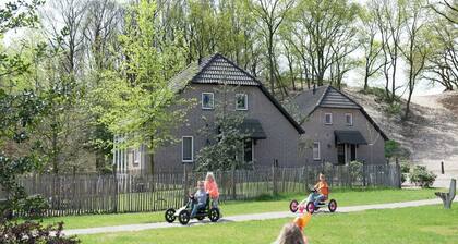 Casa de vacaciones con terraza en Bedafse Bergen