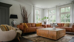 Smart TV, fireplace, DVD player, ping pong - Country house next to a nature reserve (Leende)