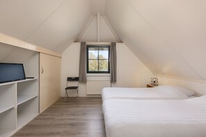 3 bedrooms, free WiFi, bed sheets - Holiday home in park in Twente (Hoge Hexel)